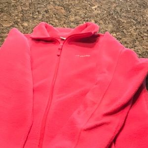 Very nice Colombian please zip up jacket or shirt